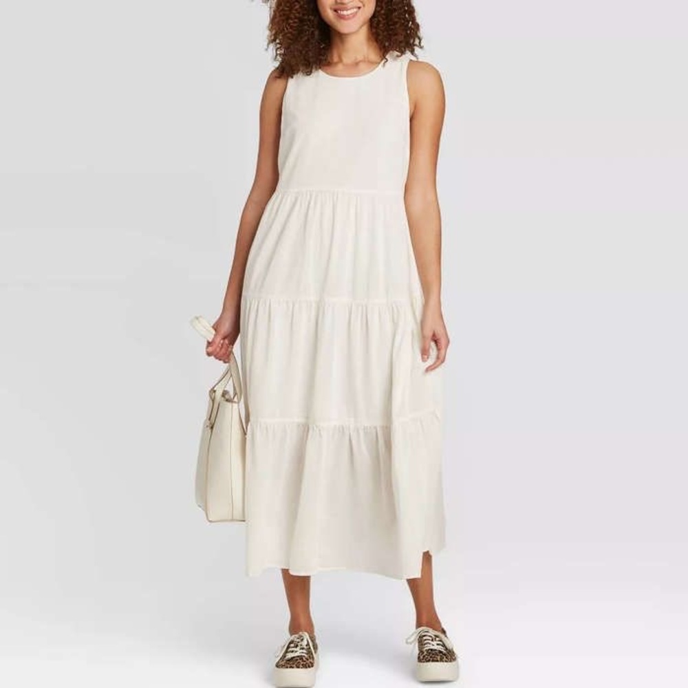 NWOT White Sleeveless Tiered Baby Doll Dress